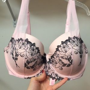 Rare Tulle Dream Angels Demi by Victoria’s Secret